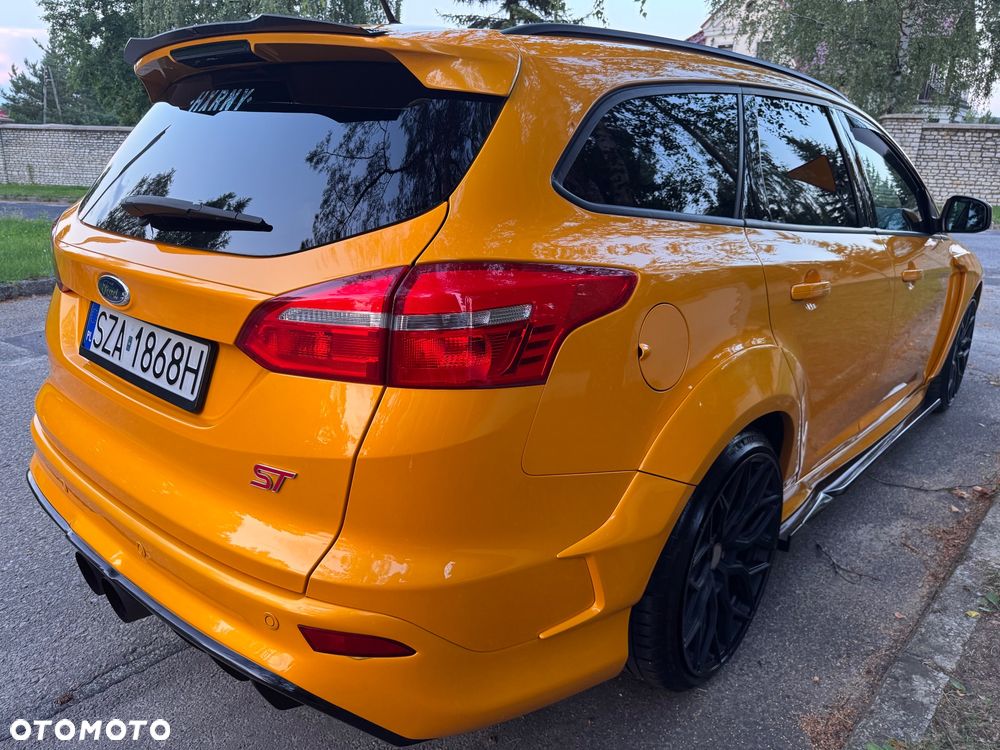 Ford Focus 2.0 EcoBoost ST - 20