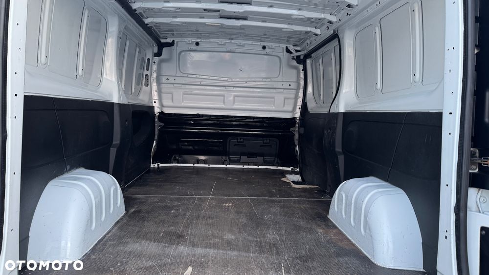 Opel VIVARO, Salon Polska LONG - 15