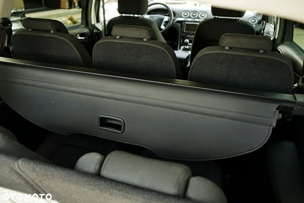 Ford S-Max - 25