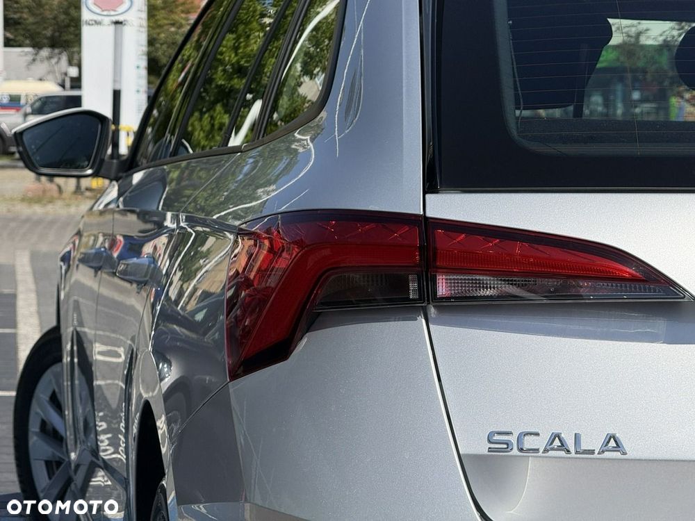Skoda Scala 1.0 TSI Essence - 10