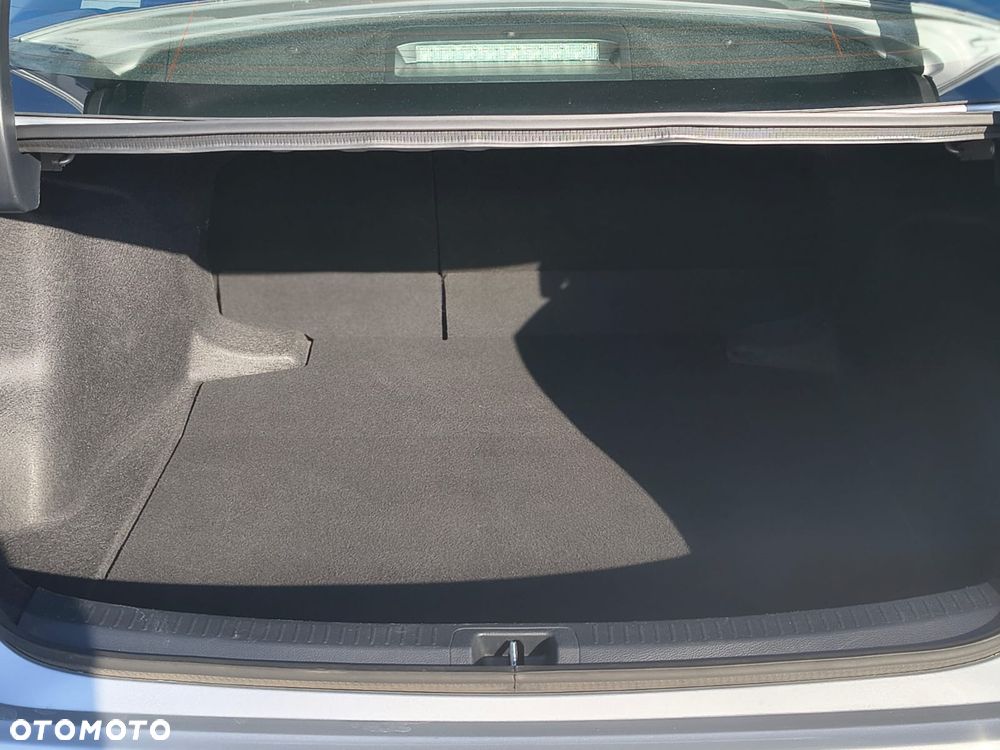 Toyota Corolla 1.5 Comfort - 9