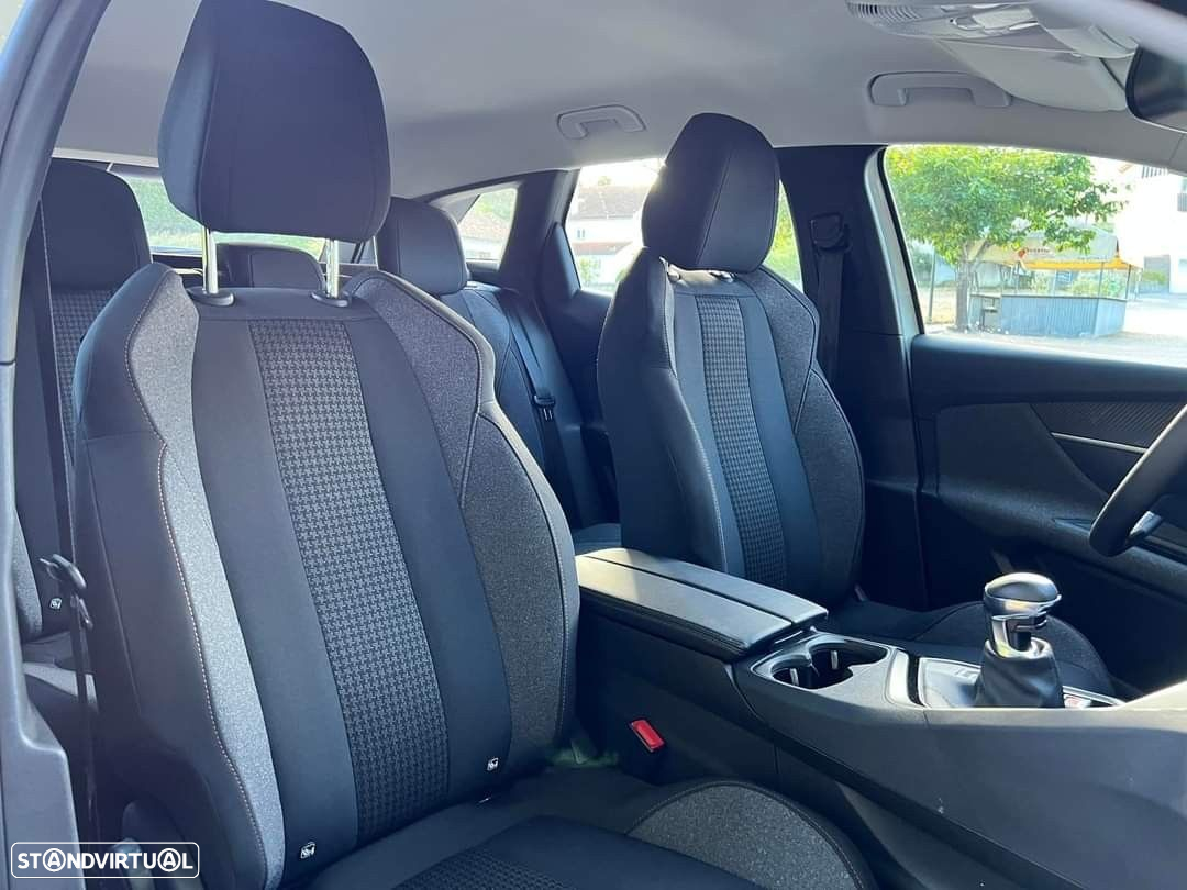 Peugeot 3008 PureTech 130 Stop & Start GPF Active Pack - 18