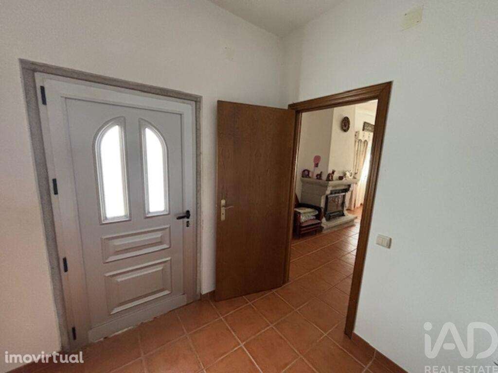 Casa / Villa T5 em Vila de Ala de 206,00 m2 - Grande imagem: 3/19