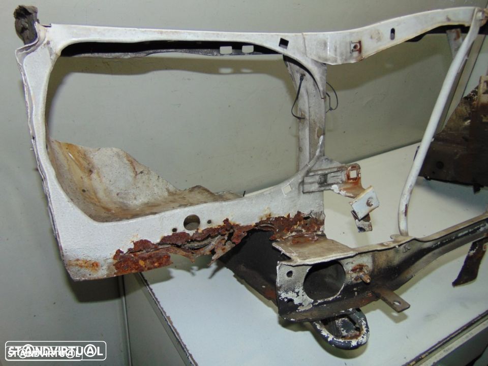 Mercedes W123 - frente de chapa com mascaras de faróis - 6