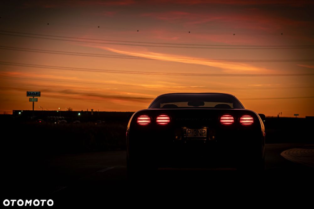 Chevrolet Corvette - 39