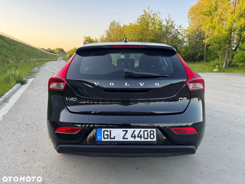 Volvo V40 D2 Momentum - 6