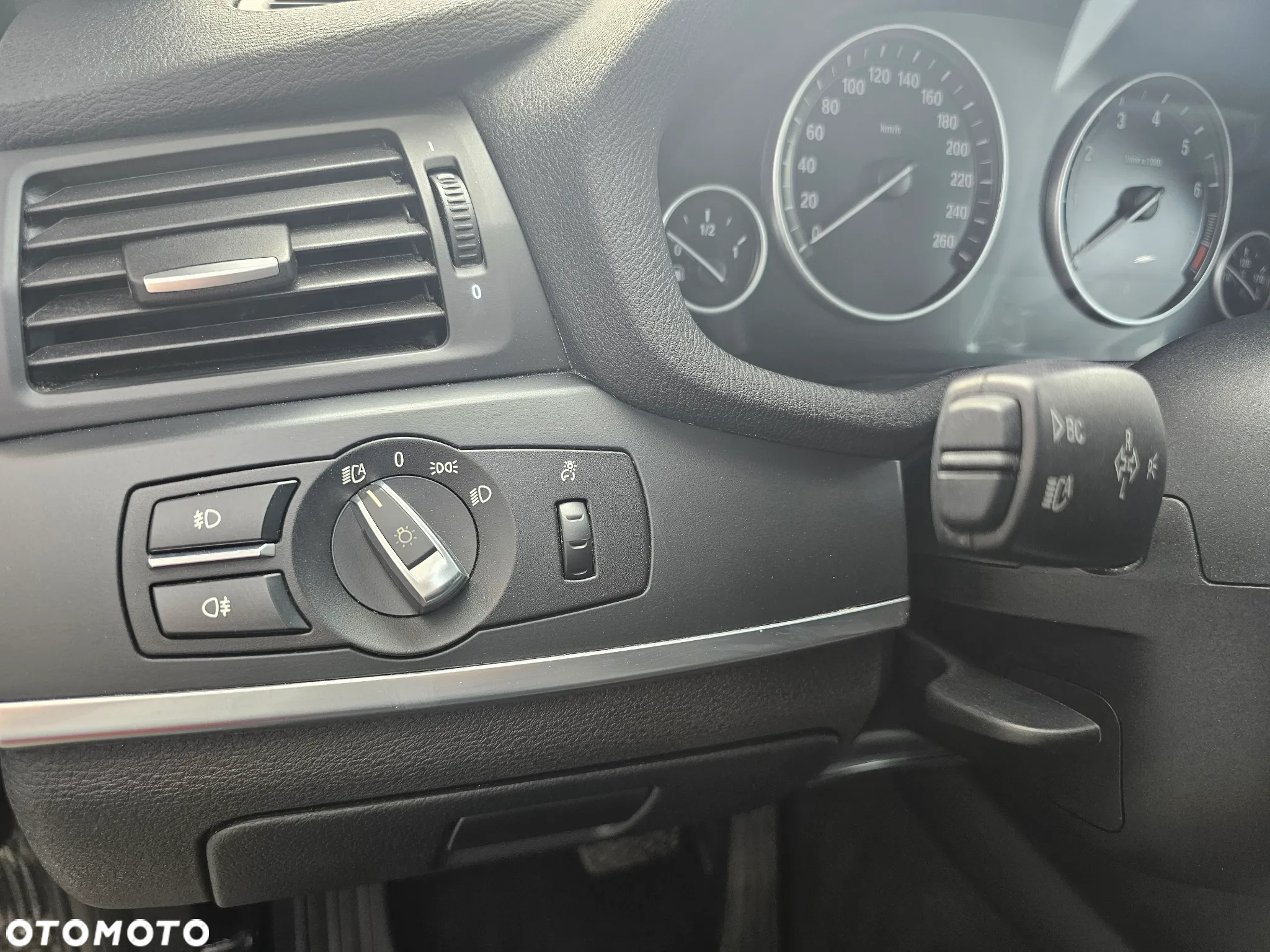 BMW X3 xDrive20i Advantage - 16