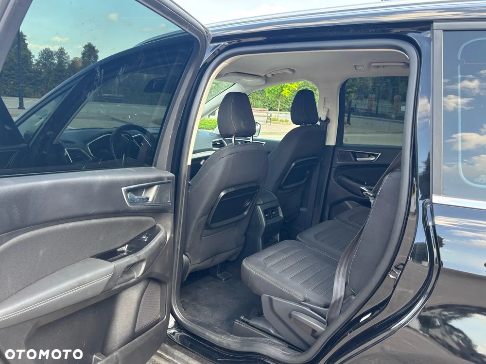 Ford Galaxy - 22