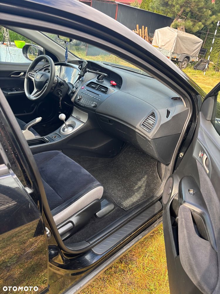 Honda Civic 1.4i-DSi - 9