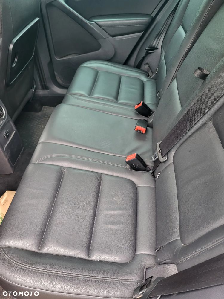 Volkswagen Tiguan 2.0 TDI 4Mot Perfectline R-Style DSG - 14