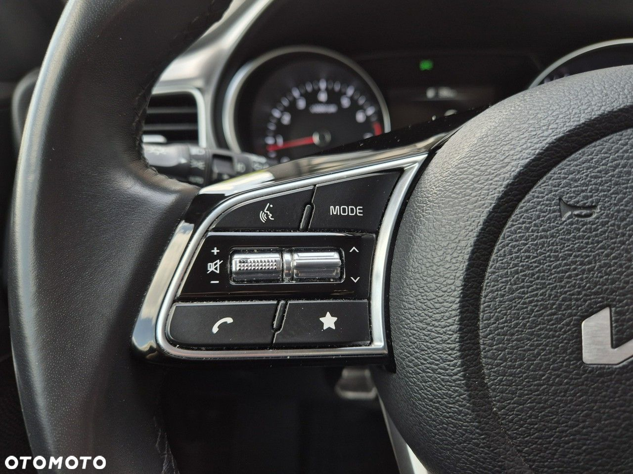 Kia Ceed - 21