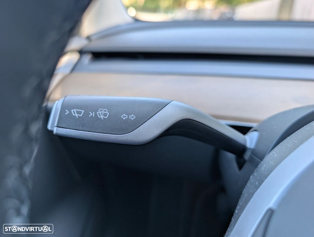 Tesla Model 3 Long Range Tração Integral - 26