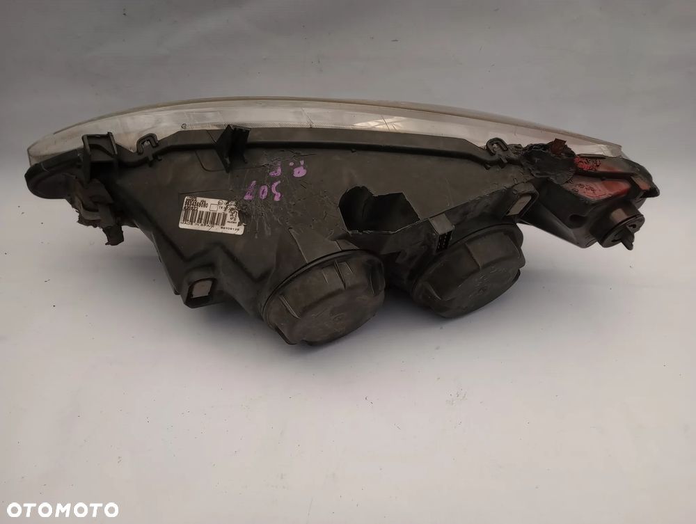 Lampa Przednia Prawy Przód P.P. Peugeot 307 9634369080 - 3