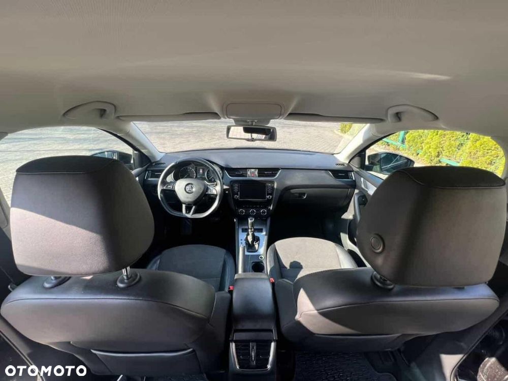 Skoda Octavia 1.6 TDI Edition DSG - 15