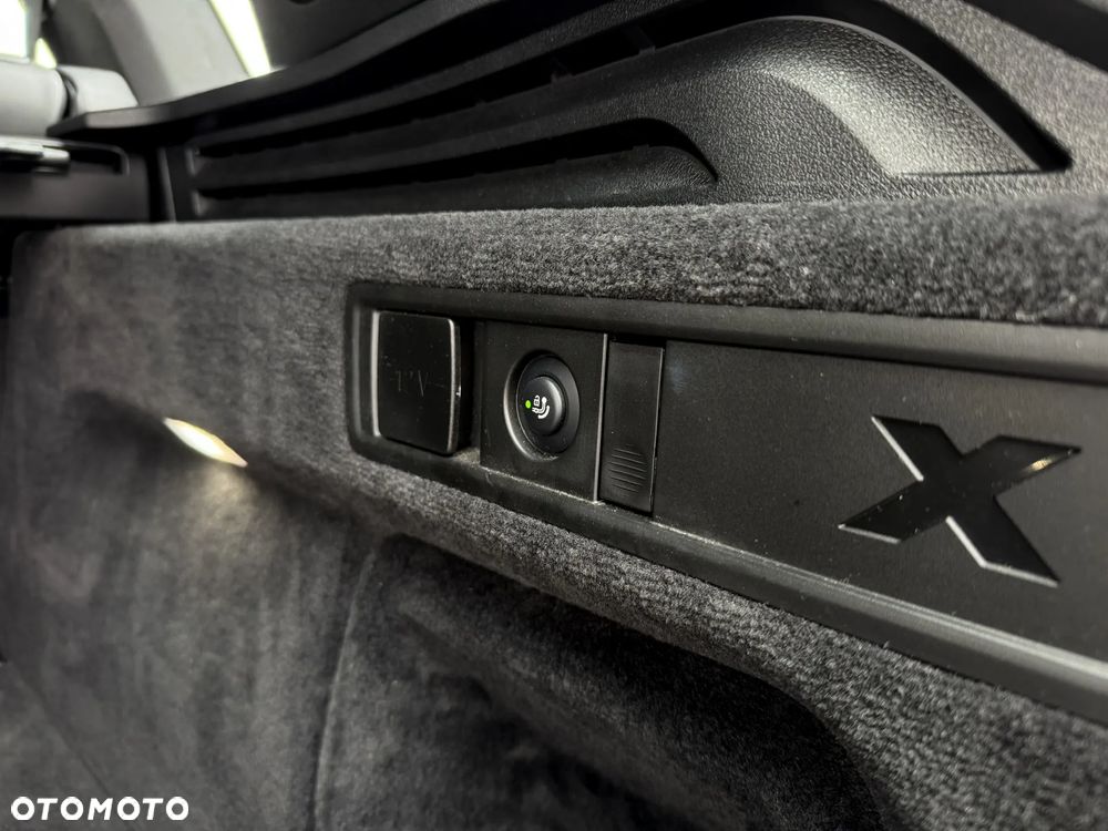 BMW X5 xDrive30d - 14
