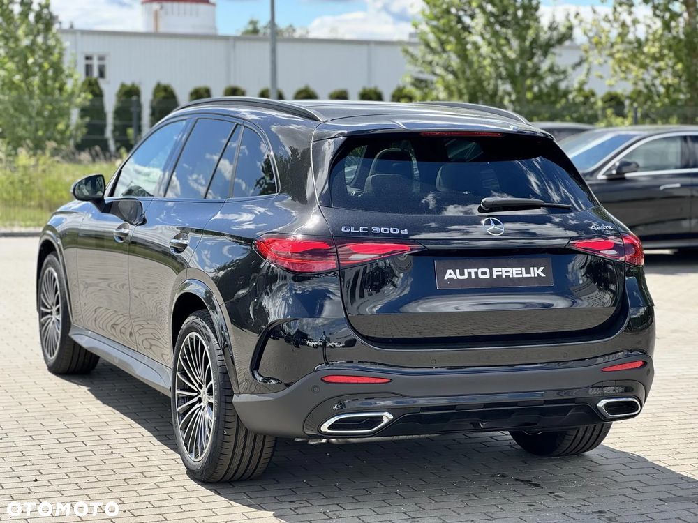 Mercedes-Benz GLC 300 d mHEV 4-Matic AMG Line - 12
