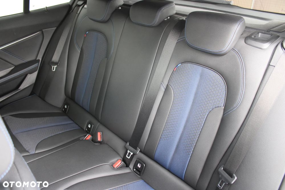 BMW Seria 1 118i M Sport - 21