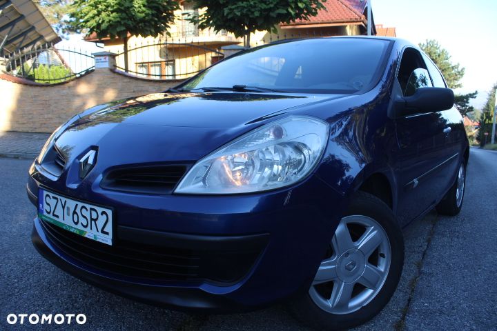 Renault Clio - 12