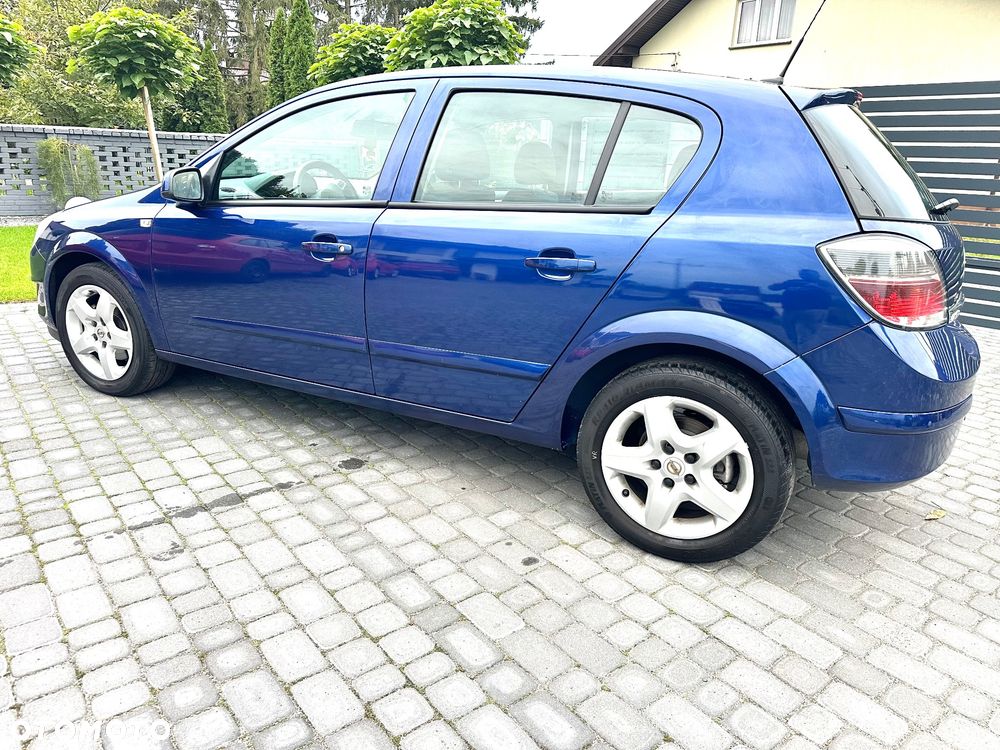 Opel Astra 1.6 Edition Plus - 18