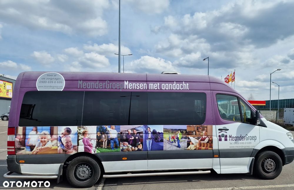 Mercedes-Benz Sprinter - 2