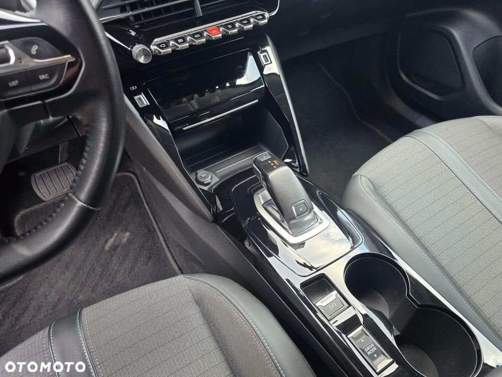 Peugeot 2008 1.2 PureTech Allure S&S EAT8 - 20