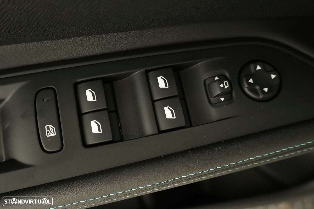 Peugeot 5008 1.2 Hybrid Allure Pack e-DCS6 - 20