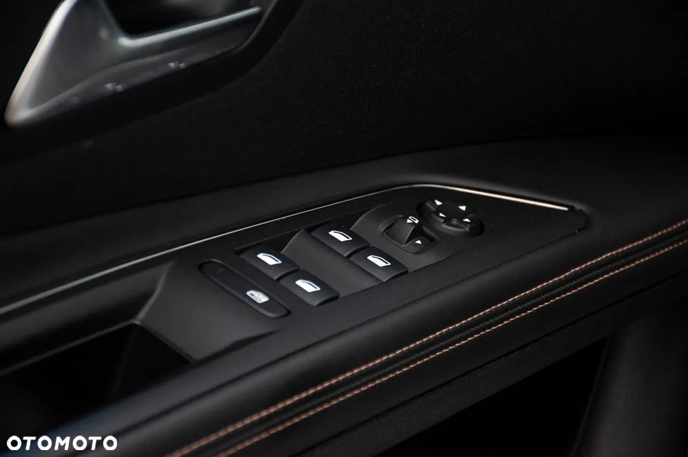 Peugeot 5008 2.0 BlueHDI GT S&S EAT8 - 35