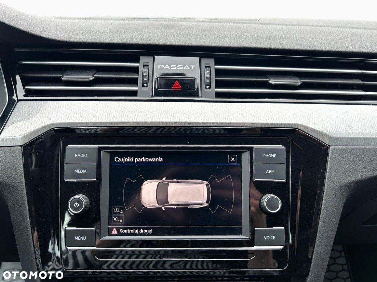 Volkswagen Passat 2.0 TDI EVO Business DSG - 16