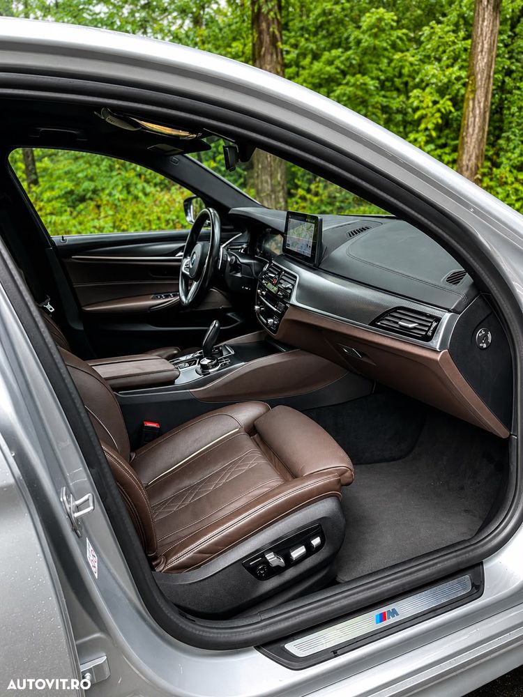 BMW Seria 5 530d xDrive Aut. - 9