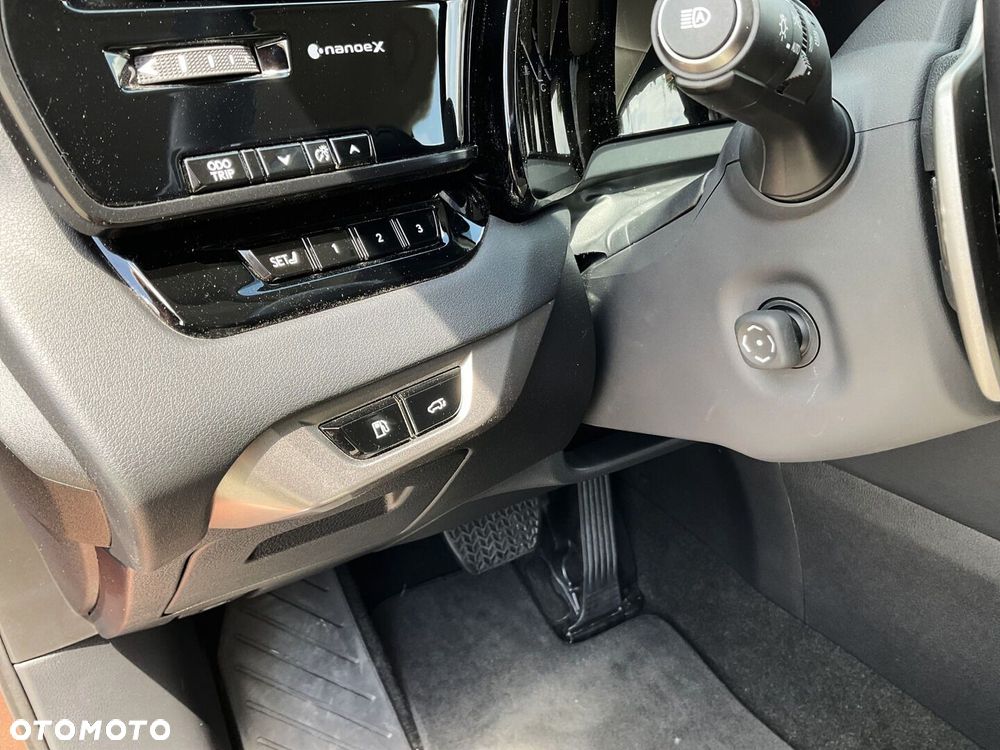 Lexus RX - 25