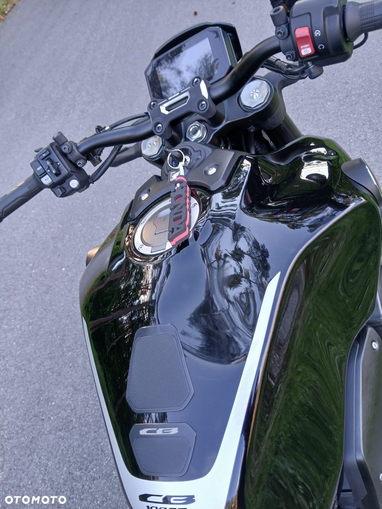 Honda CB - 9