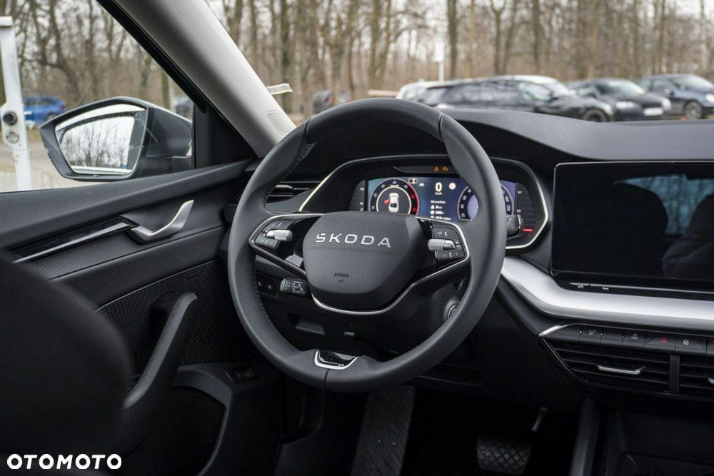 Skoda Octavia 2.0 TDI Edition 130 Selection DSG - 25