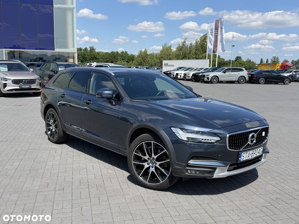Volvo V90 Cross Country D5 AWD Geartronic - 3