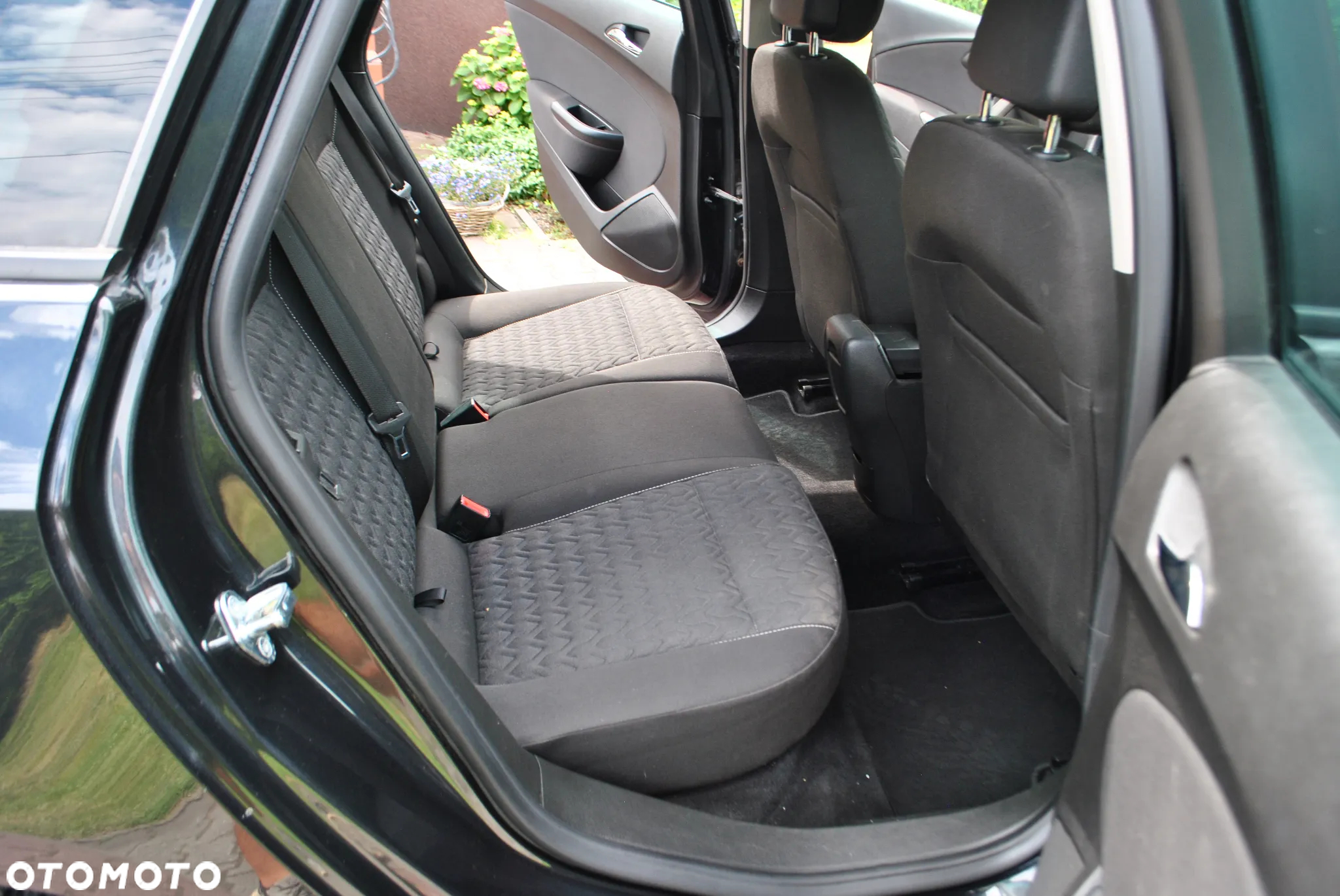 Opel Astra 1.4 Turbo Sports Tourer Exklusiv - 22