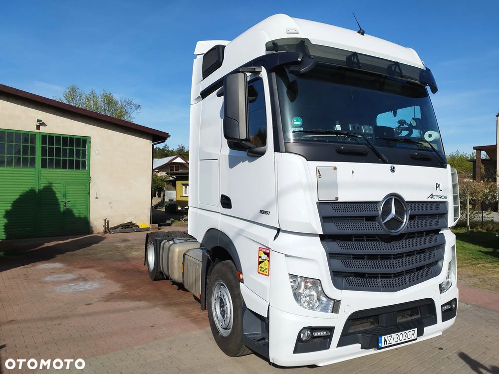 Mercedes-Benz ACTROS - 1