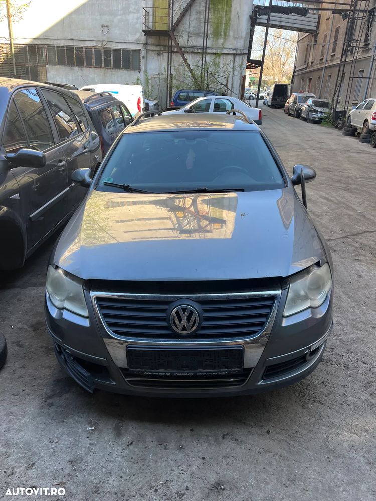 Dezmembrez VW Volkswagen Passat B6 break 2.0 BMP 140CP gri inchis - 2