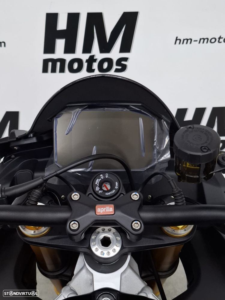 Aprilia Tuono V4 FACTORY - 6
