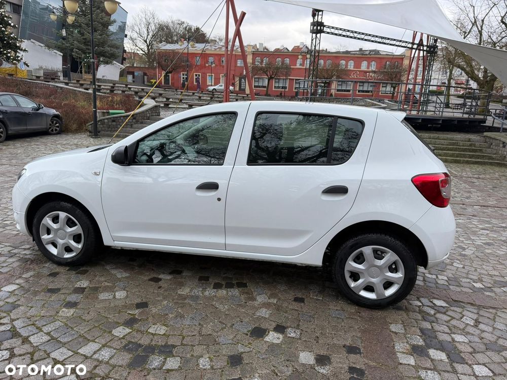 Dacia Sandero 1.2 16V 75 Laureate - 39