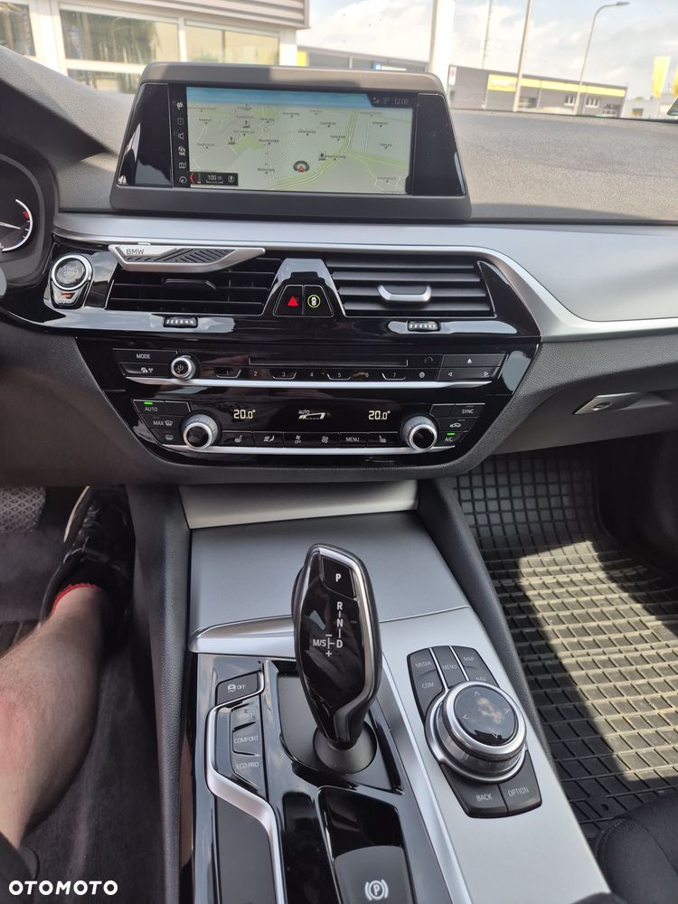 BMW Seria 5 520d - 11