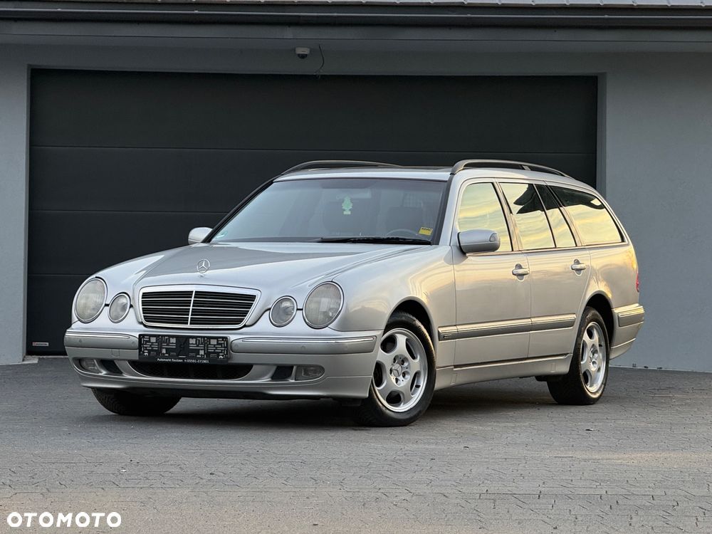 Mercedes-Benz Klasa E 320 T Avantgarde - 1