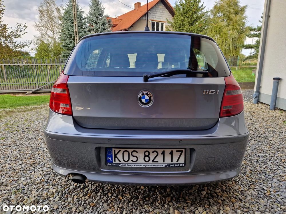 BMW Seria 1 116i - 8