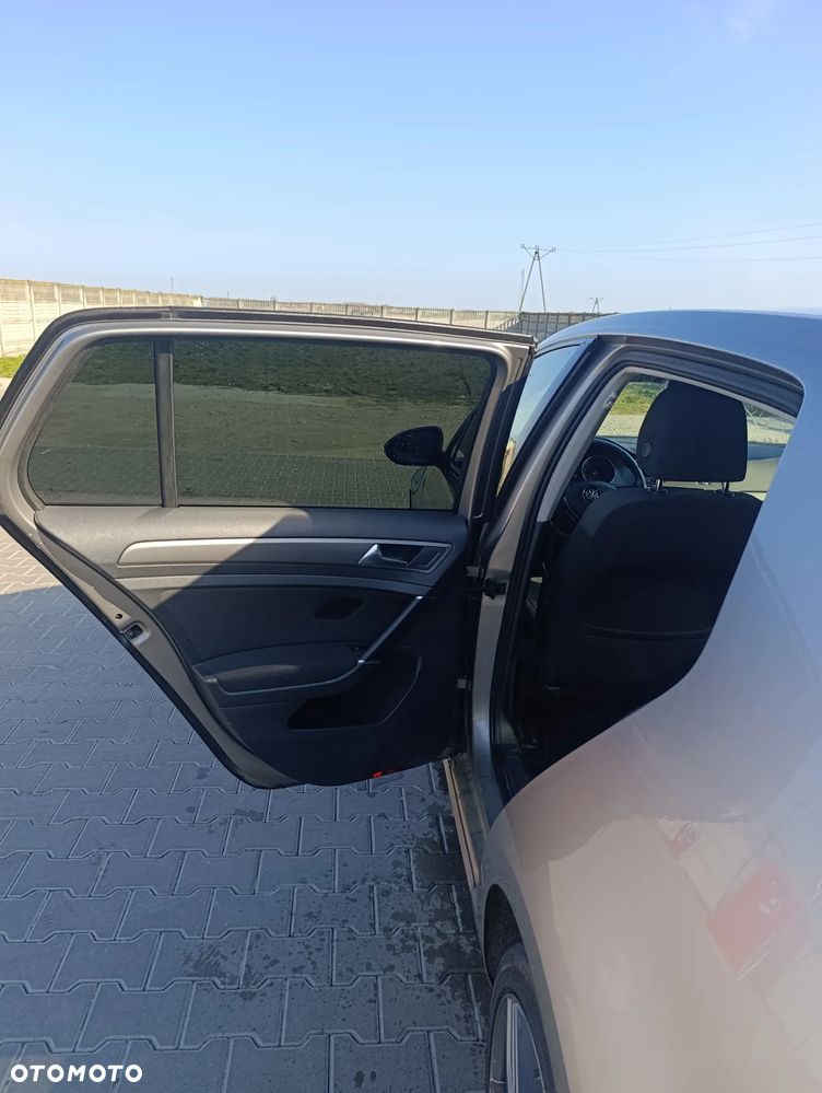 Volkswagen Golf 1.6 TDI 4Motion BlueMotion Technology Comfortline - 11