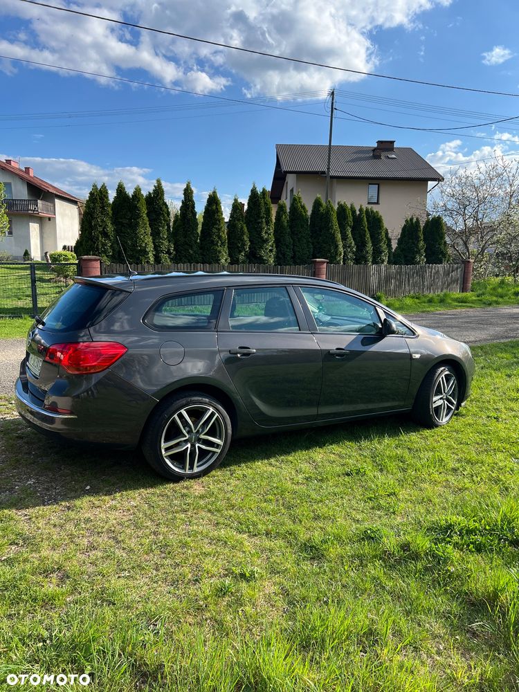 Opel Astra 1.6 - 12