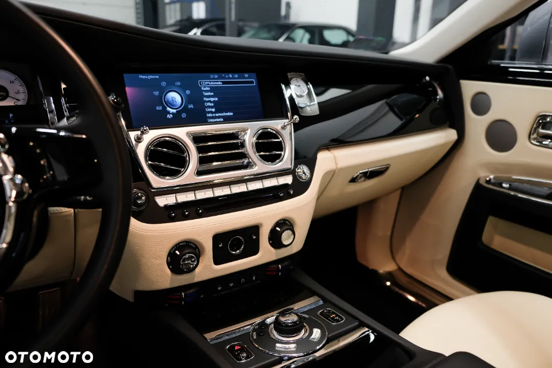 Rolls-Royce Ghost - 21