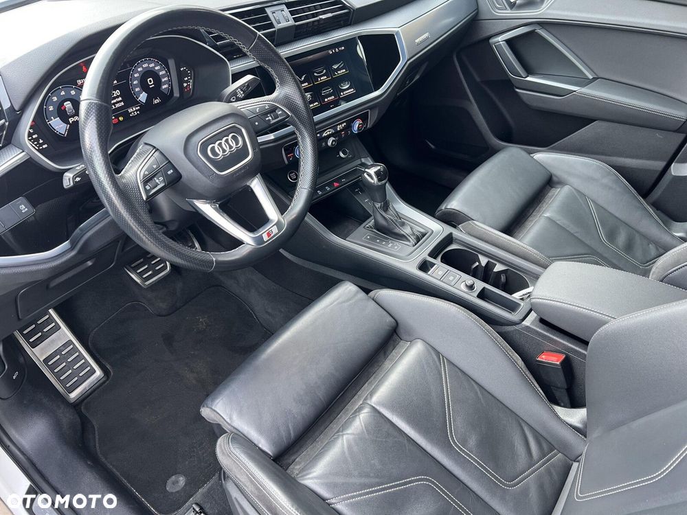 Audi Q3 - 10