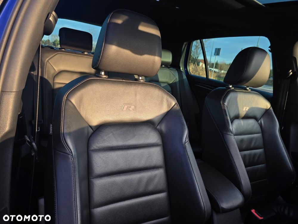 Volkswagen Golf - 17