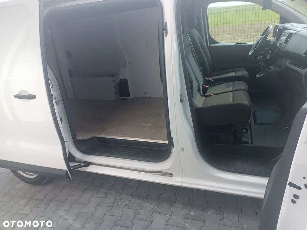 Opel Vivaro - 16