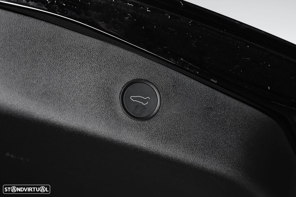 Tesla Model 3 Performance Dual Motor AWD - 37