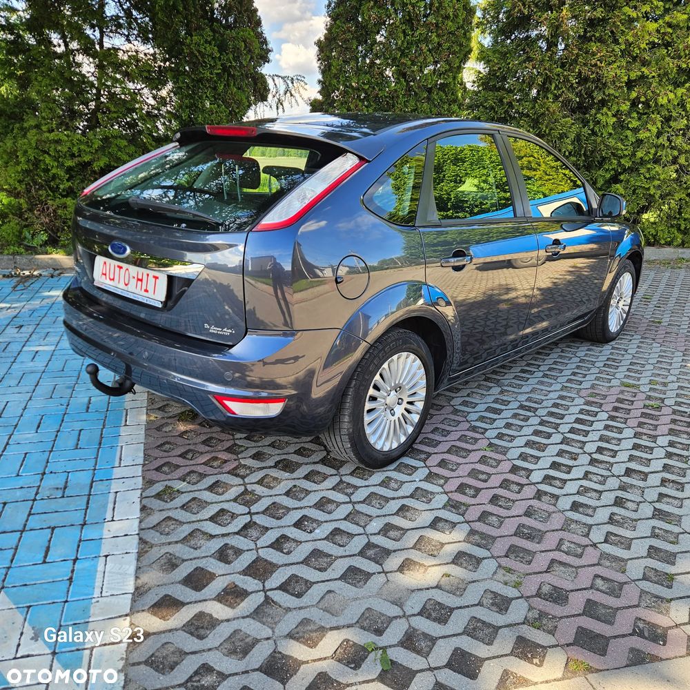 Ford Focus 1.8 Sport - 11