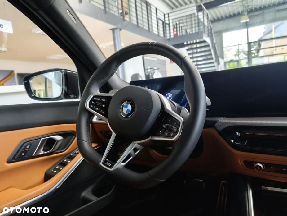 BMW Seria 3 330i xDrive M Sport sport - 9